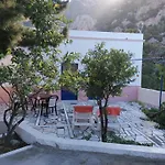 Zoes House Дом отдыха Кира Панагя
