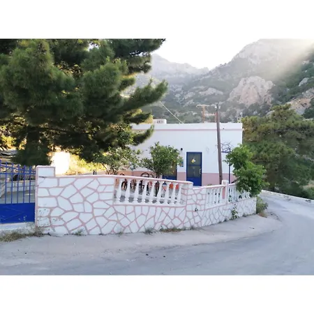 Semesterbostad Zoes House Kyra Panagia