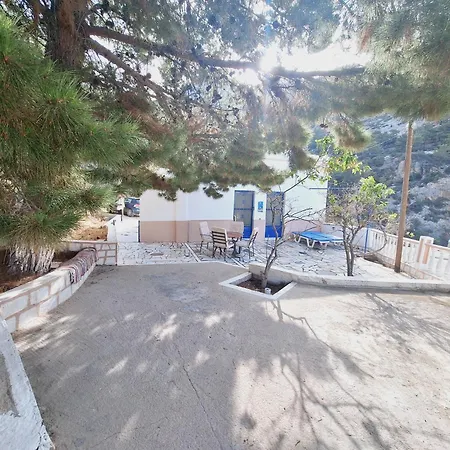 Semesterbostad Zoes House *