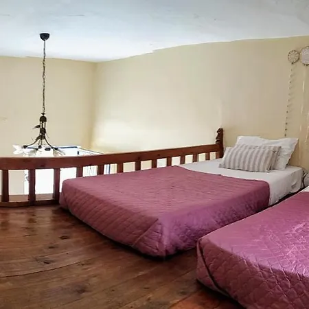 Zoes House בית נופש *